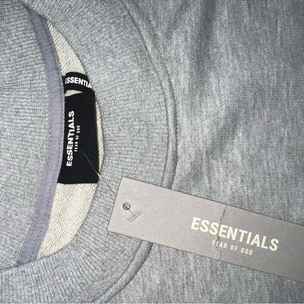 New essentials crewneck size large